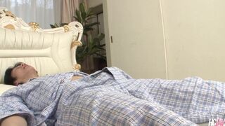 Dirty Asian妓女Aya Suzuki Turns Her淫洞Into a Cum Ditch