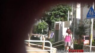 Pretty Japanese lady films herself urinating