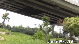 Deviant Japanese girls sneakily pee outdoors when they can't hold it